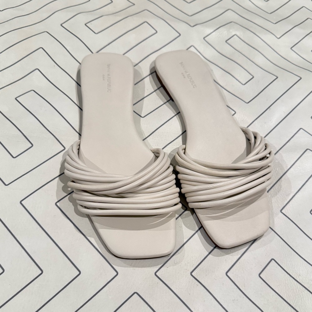 Banana Republic Cream Slides